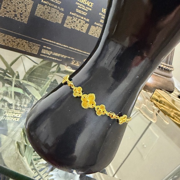 no brand Jewelry - Four leaf clover lucky bracelet